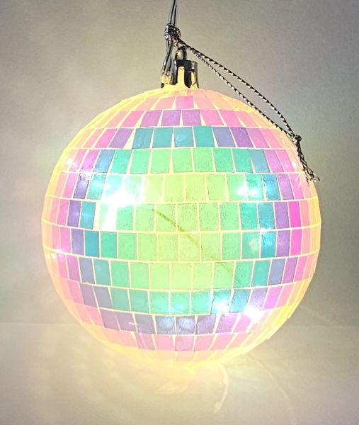LED Kugel Lichterkette Batterie Discokugel 6 Stunden Timer 8cm weiß irisierend