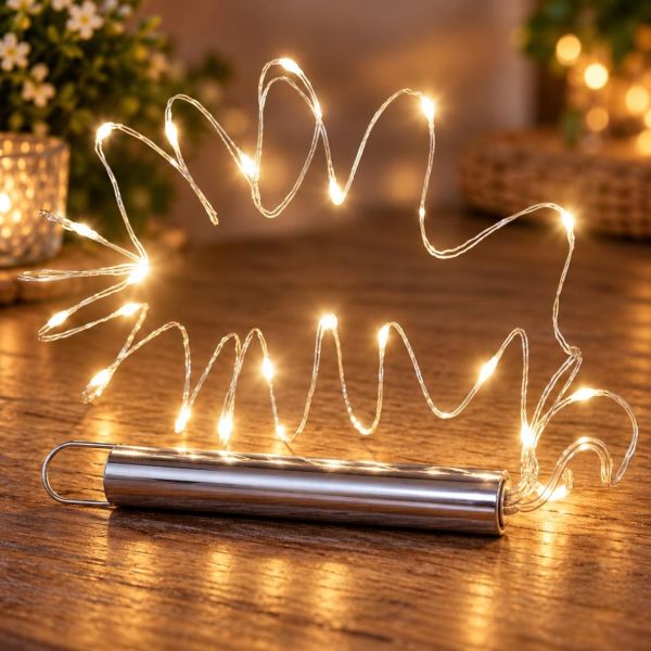 Neuheit! 20er Drahtlichterkette mit Timer und Stab-Batteriefach Stablichterkette