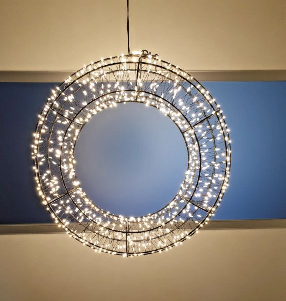 LED Kranz 40cm mit 960 LEDS Timer warmweißes Licht für außen